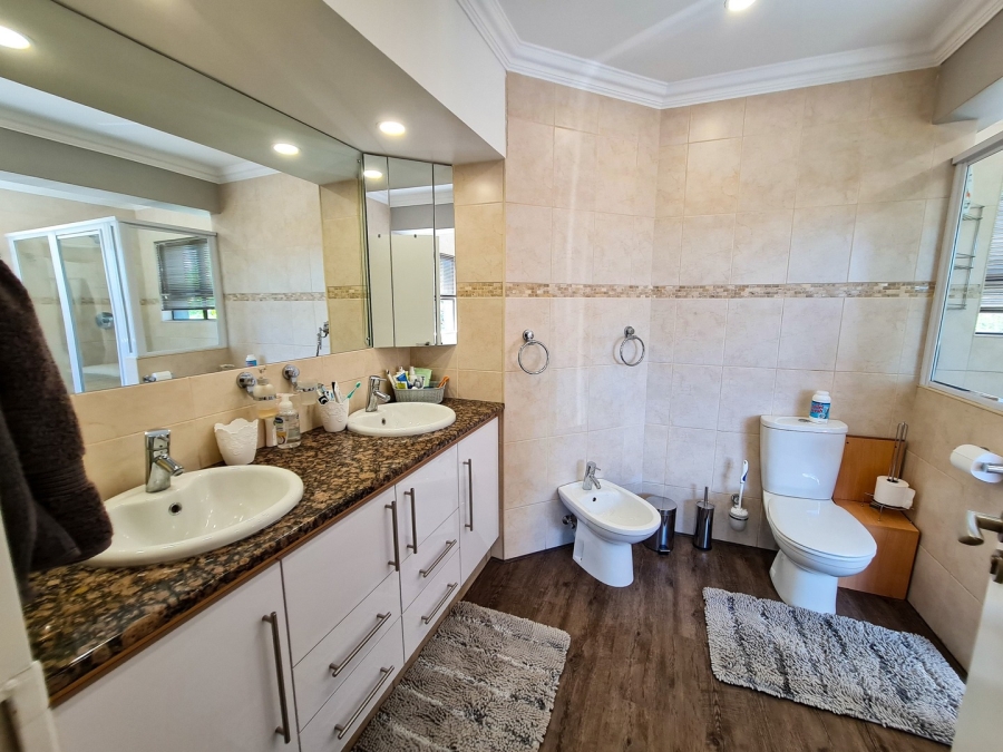 5 Bedroom Property for Sale in Maselspoort Free State